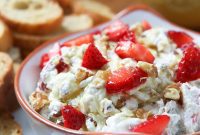 Strawberry Basil Chèvre Walnut Delight