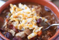 Comforting Slow Cooker Chicken and Farro Chili