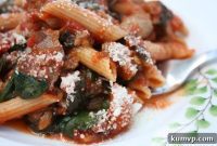 Robust Sausage Penne with Fresh Spinach and Tangy Tomatoes