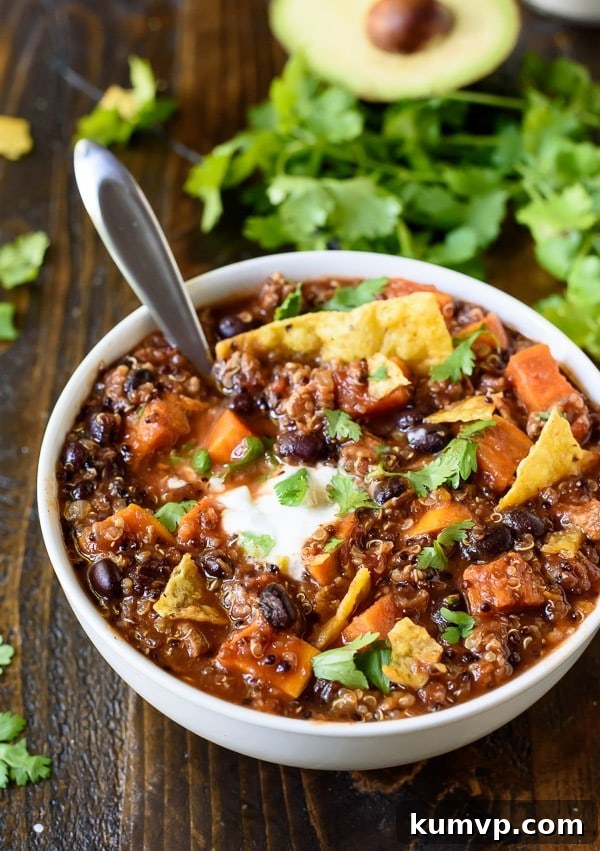 Weekend Kickoff 4 The BEST Slow Cooker Turkey Quinoa Chili from WellPlated.com