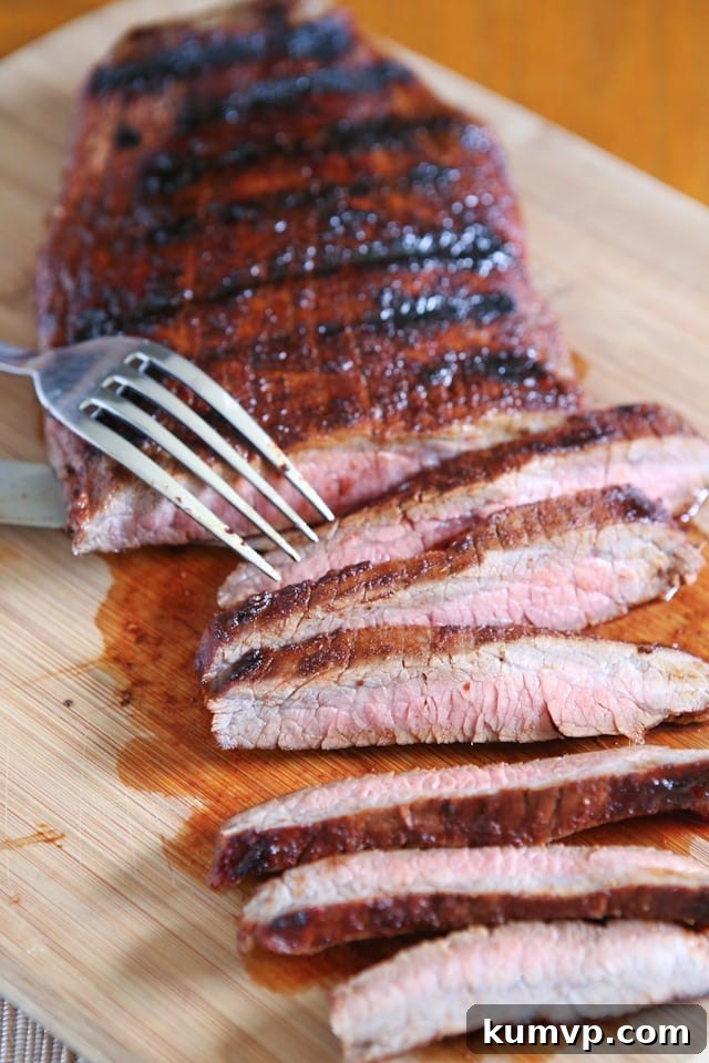 Grilled Flank Steak with Brown Sugar, Chili Powder, Smoked Paprika & Cinnamon Perfectly Grilled Flank Steak with a Sweet and Smoky Brown Sugar Rub